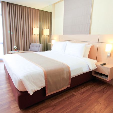 Petals Inn Bangkok Buitenkant foto