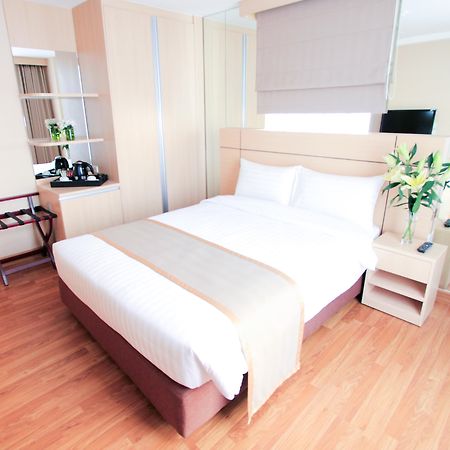 Petals Inn Bangkok Buitenkant foto