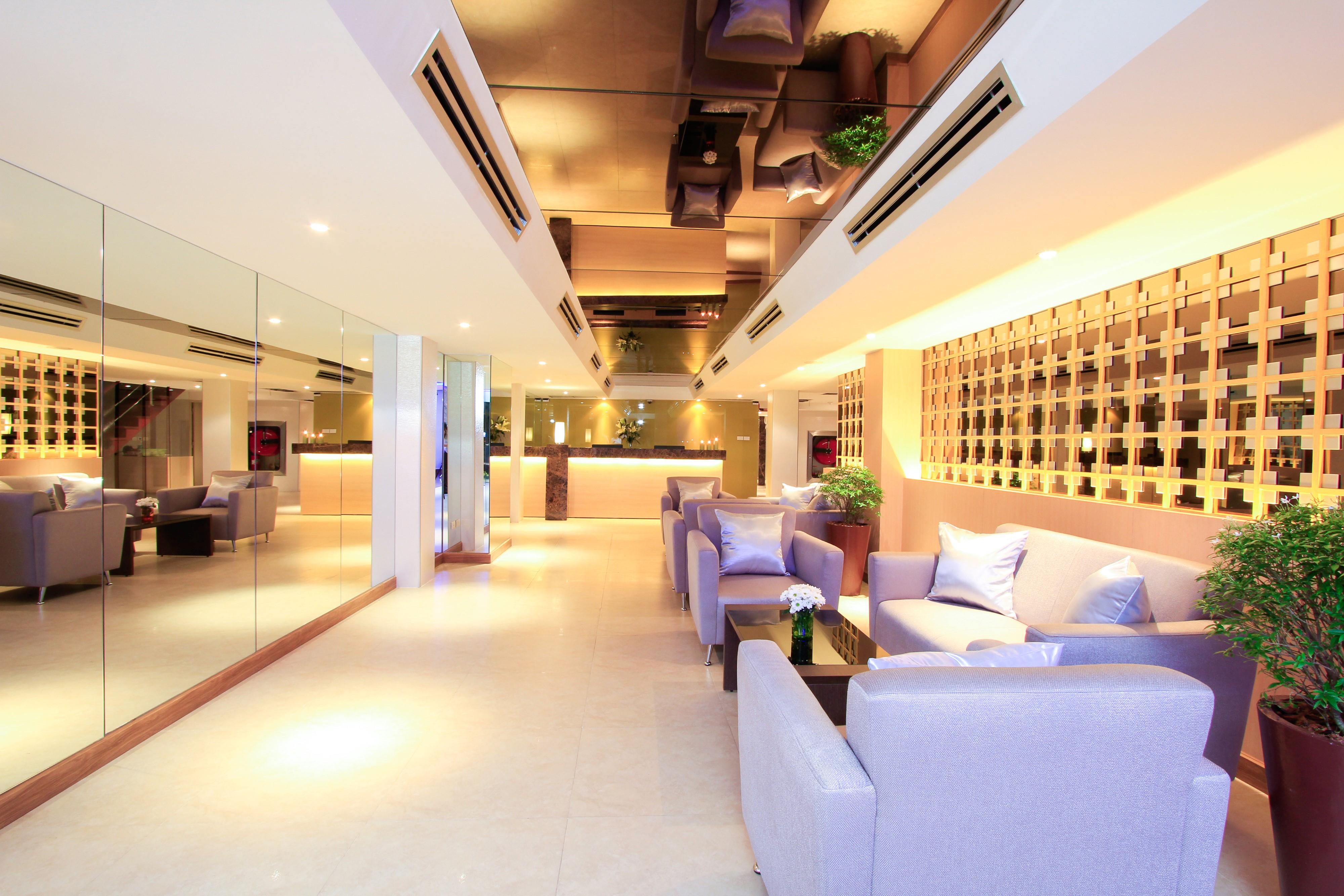 Petals Inn Bangkok Buitenkant foto
